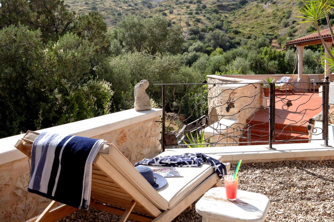 Villa Benedeta-dubovica Hvar