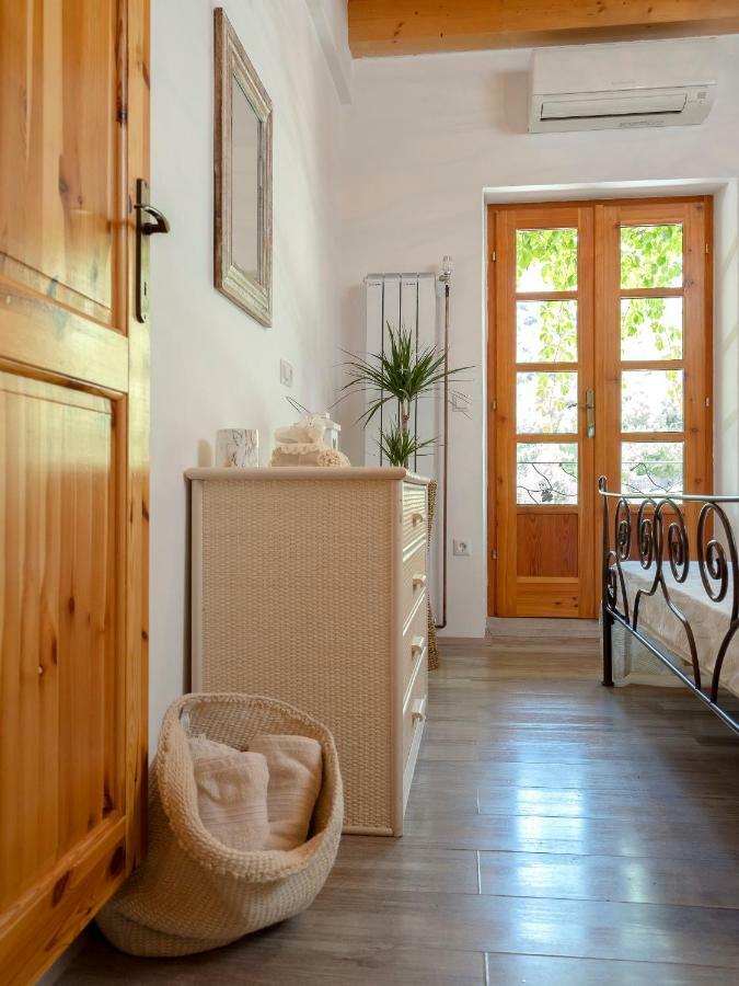 Benedeta-dubovica Hvar Villa *