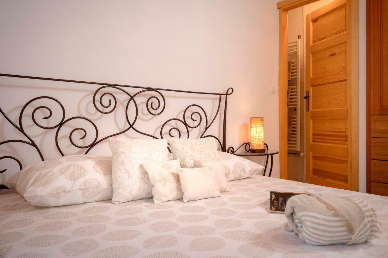 Benedeta-dubovica Hvar Villa *