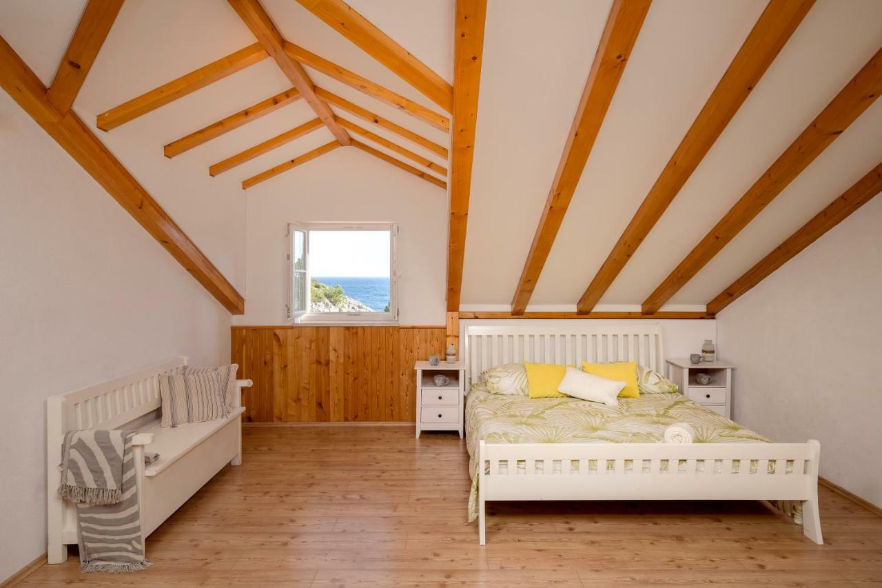Benedeta-dubovica Hvar Villa *