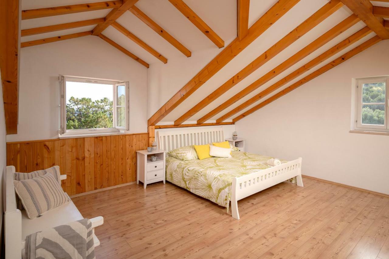 Benedeta-dubovica Hvar Villa *
